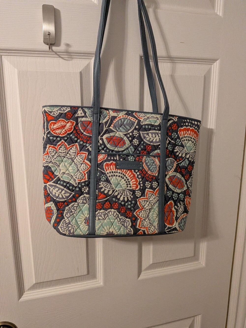 Vintage 2016 NWT Nomadic Floral Tote Vera Bradley